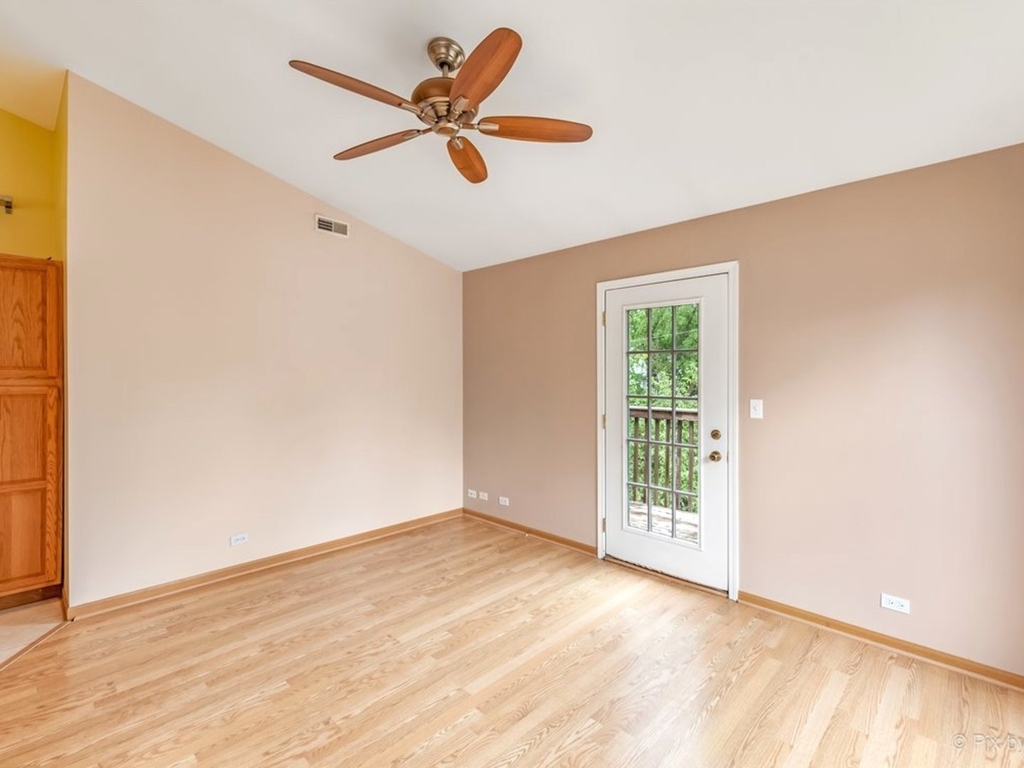 4909 Spencer Avenue - Photo 11