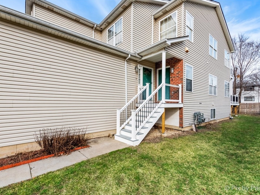 4909 Spencer Avenue - Photo 2