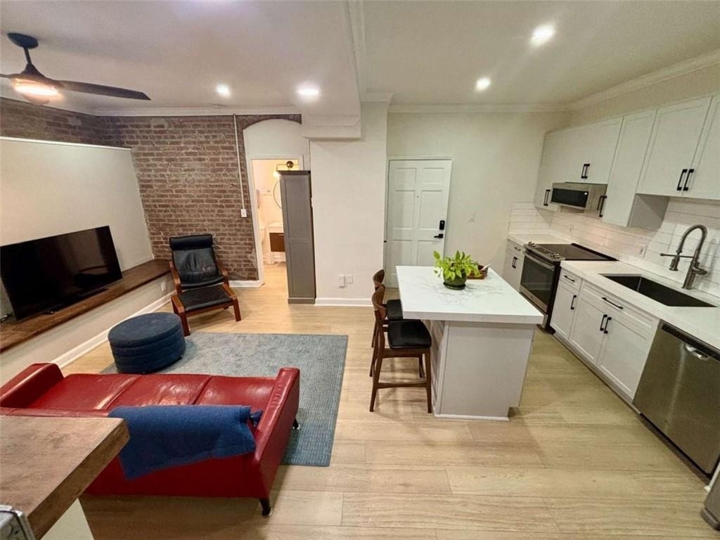685 Argonne Avenue - Photo 3
