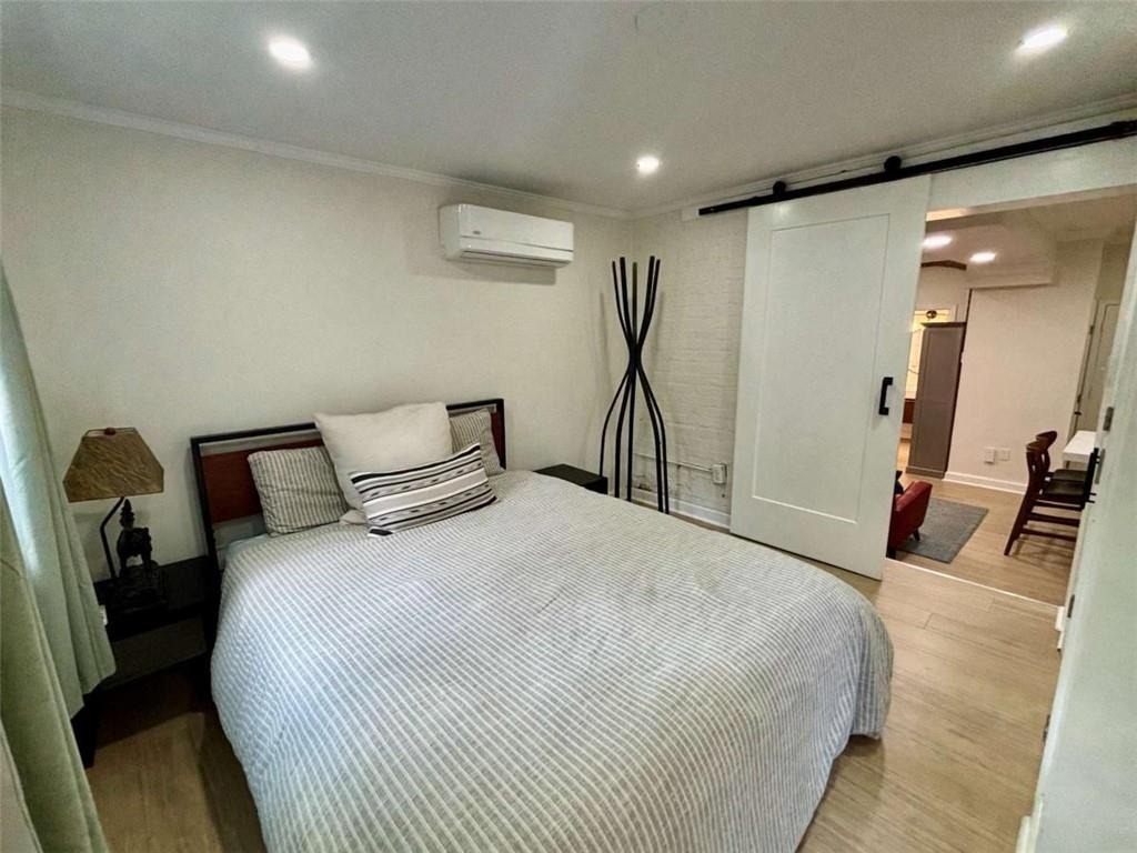 685 Argonne Avenue - Photo 8