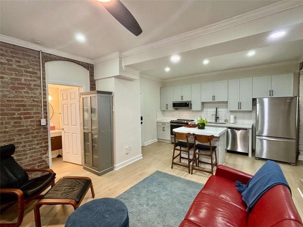 685 Argonne Avenue - Photo 7