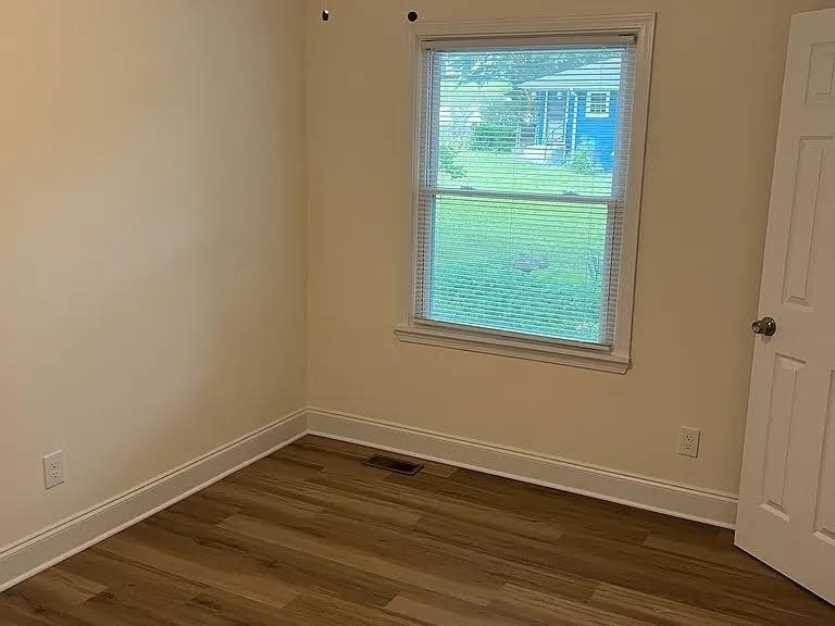 320 Camfield Court Sw - Photo 8