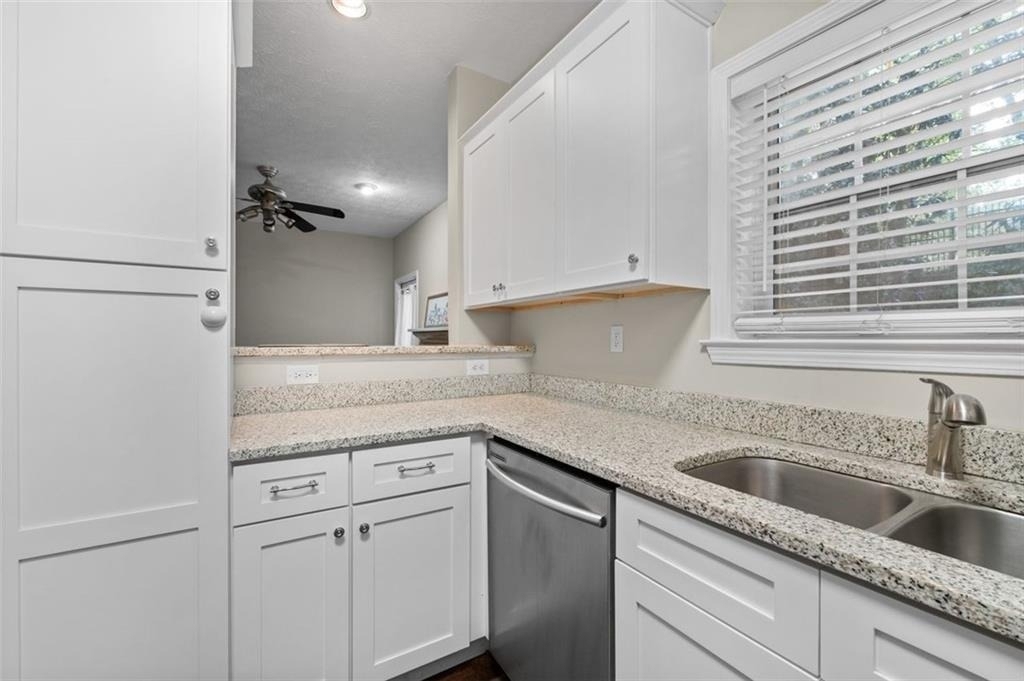 2680 Pine Tree Road Ne - Photo 13