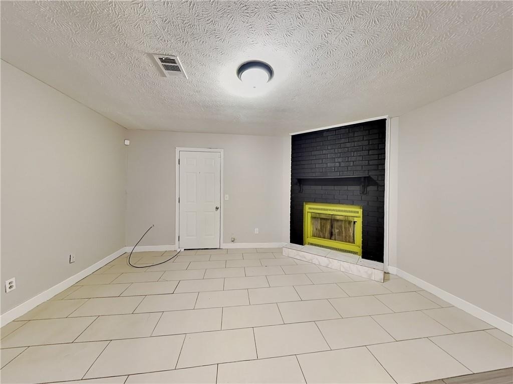 1289 Knoll Court Nw - Photo 2