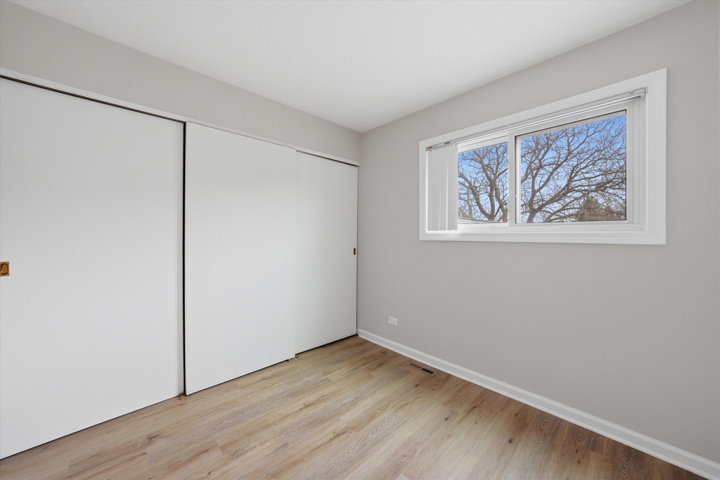 238 Algonquin Court - Photo 13
