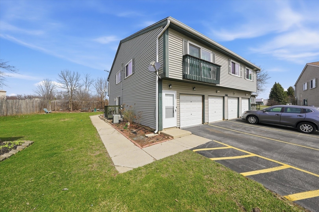 238 Algonquin Court - Photo 17