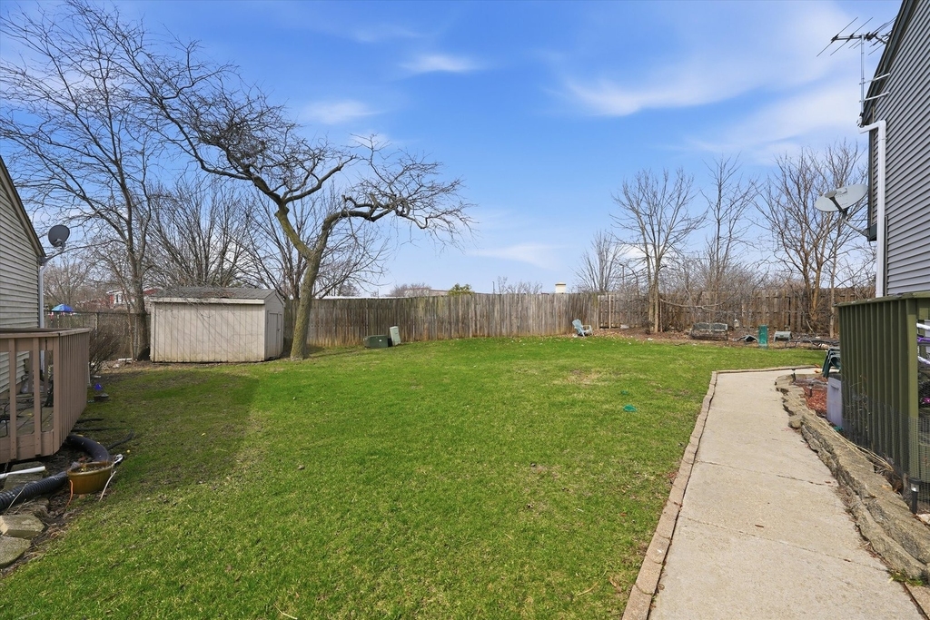 238 Algonquin Court - Photo 16