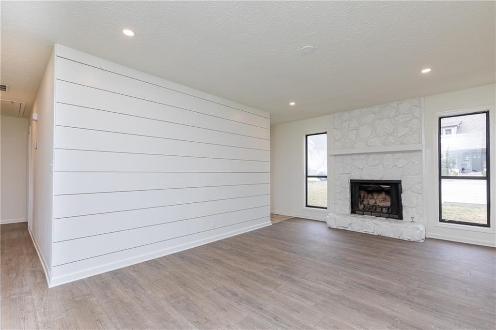 1601 Walker Street Se - Photo 5