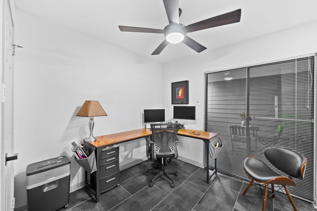 3831 Landmark Drive - Photo 5