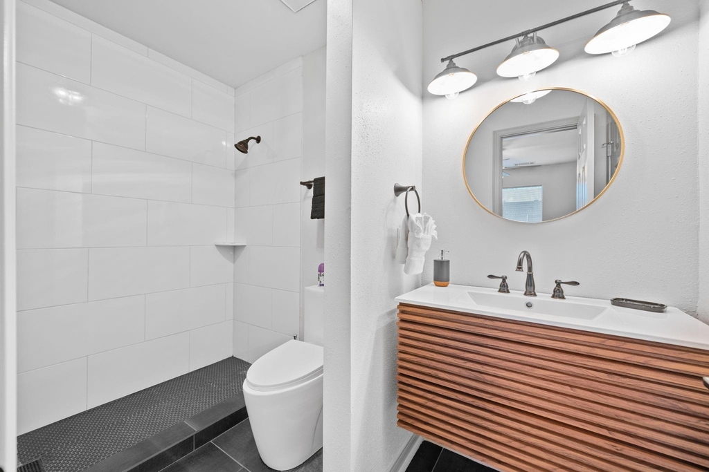 3831 Landmark Drive - Photo 9