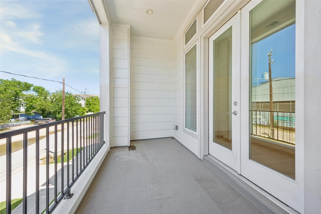 4621 Maxie Street - Photo 2
