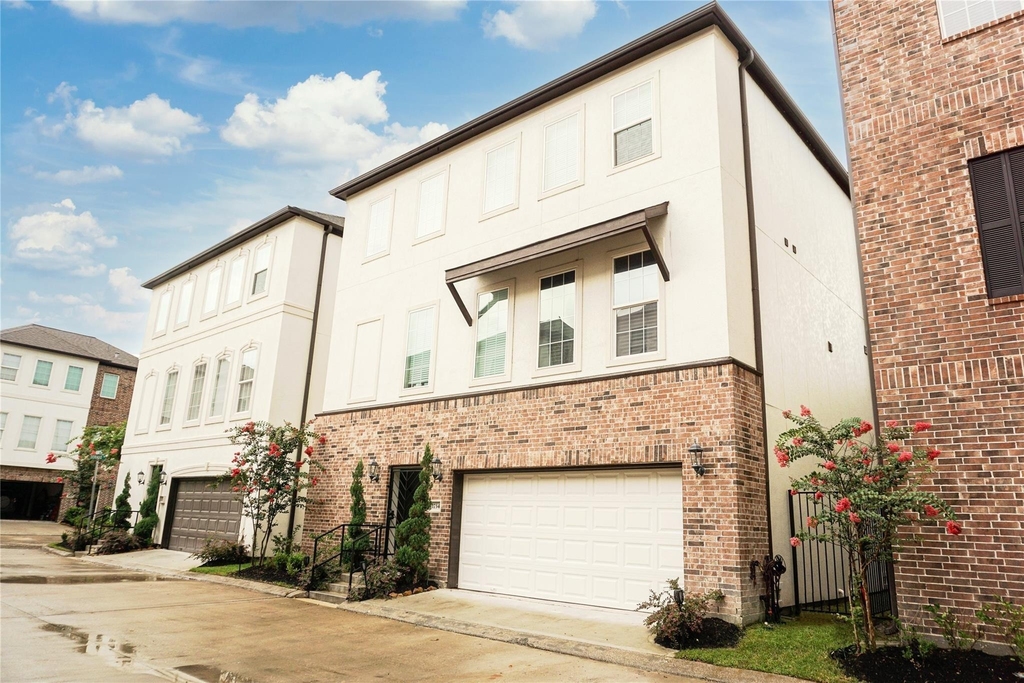 1734 Billfish Boulevard - Photo 0