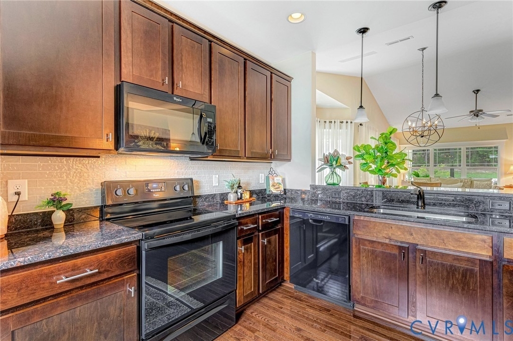 13954 Stanley Park Drive - Photo 2