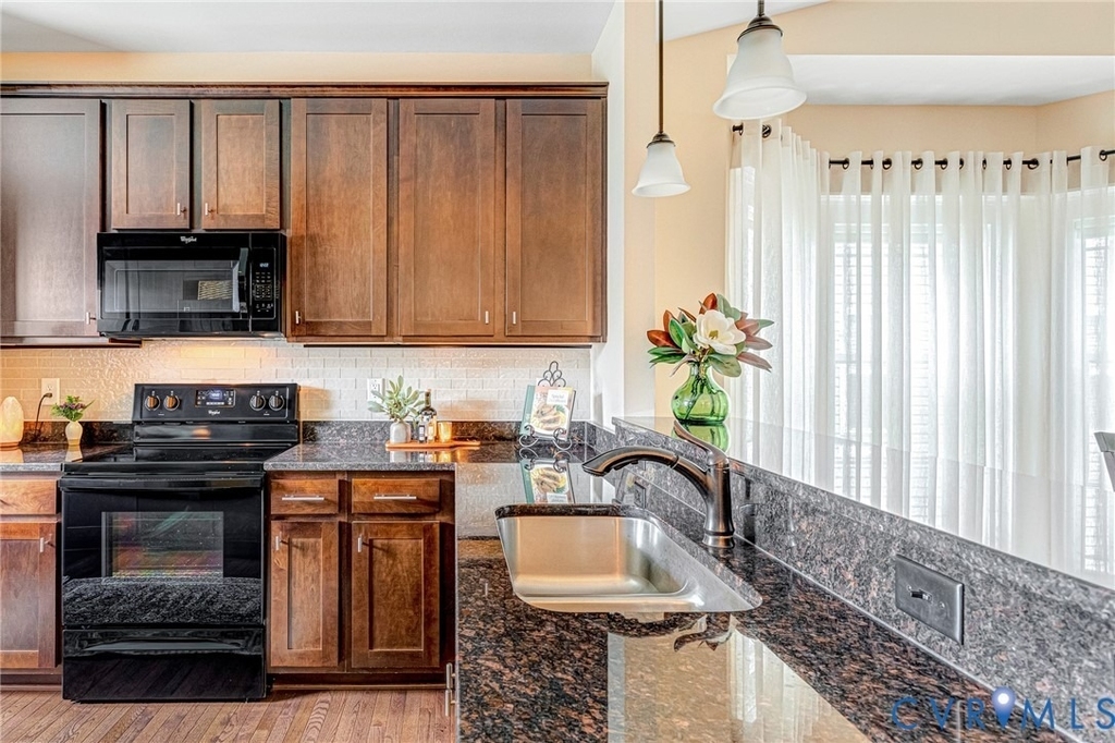 13954 Stanley Park Drive - Photo 4