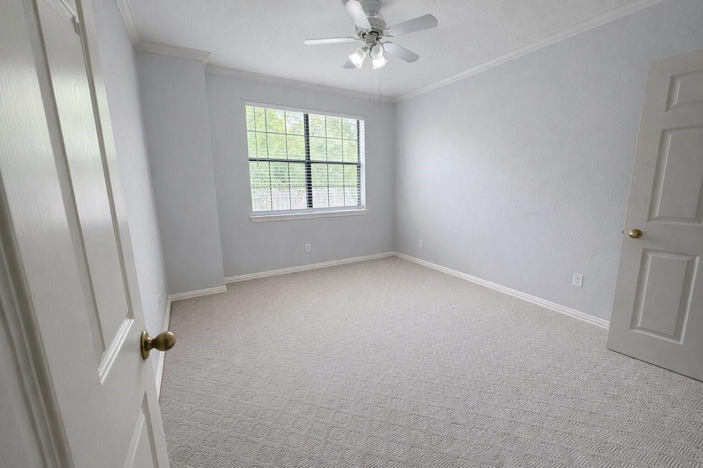 9400 Bellaire Boulevard - Photo 8