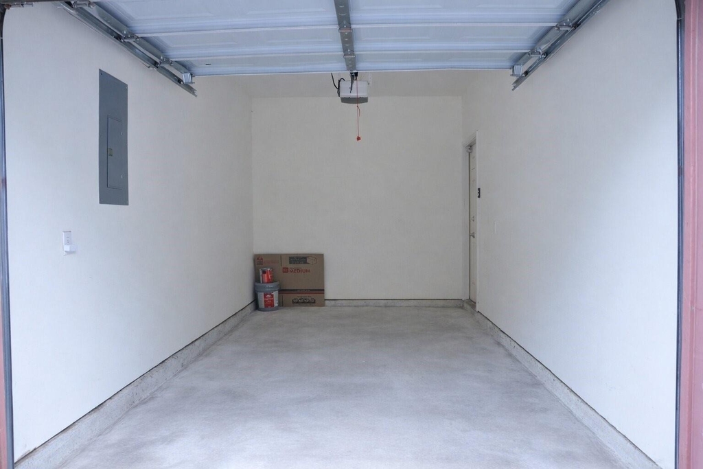 9400 Bellaire Boulevard - Photo 11