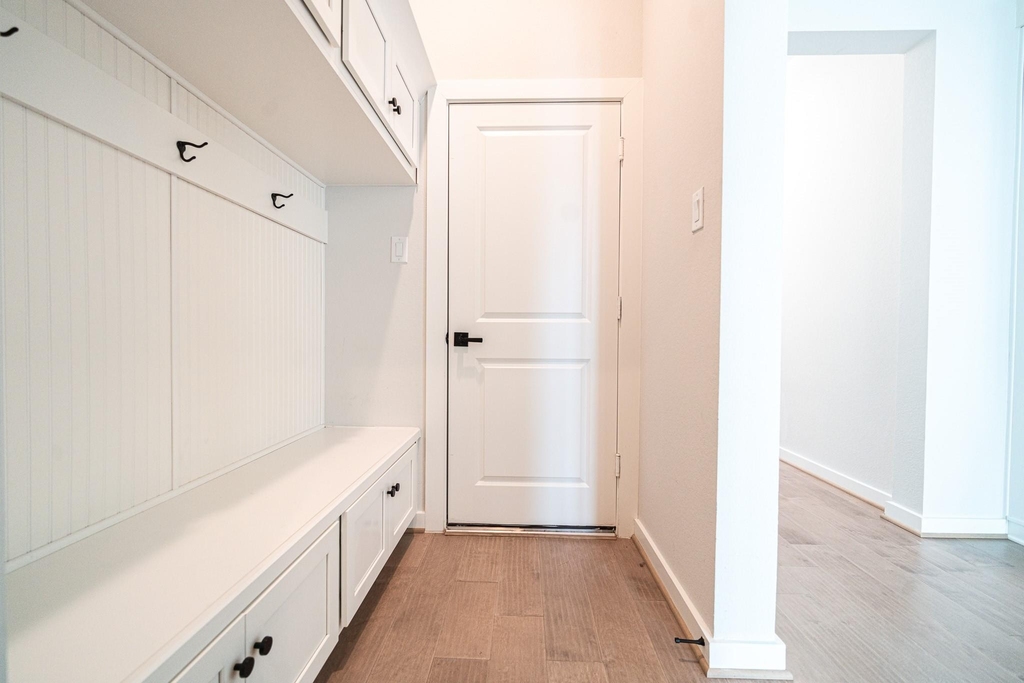 24819 Yellow Spruce - Photo 22