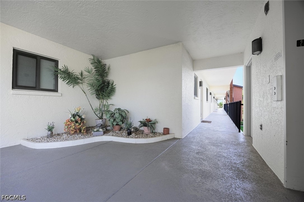16200 Bay Pointe Boulevard - Photo 2