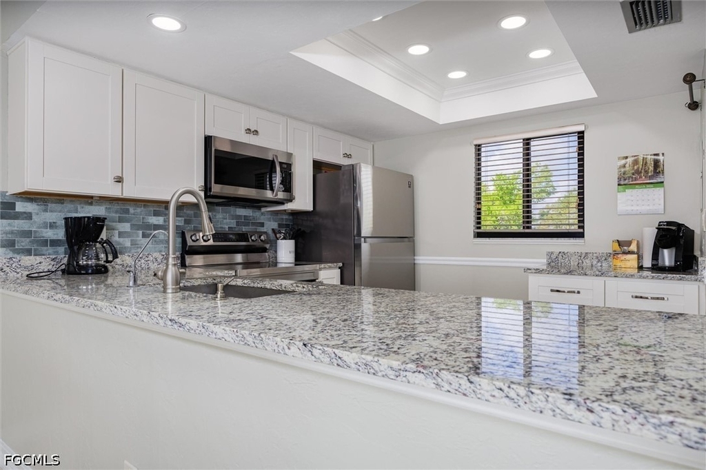 16200 Bay Pointe Boulevard - Photo 6