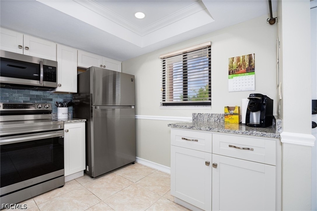 16200 Bay Pointe Boulevard - Photo 7