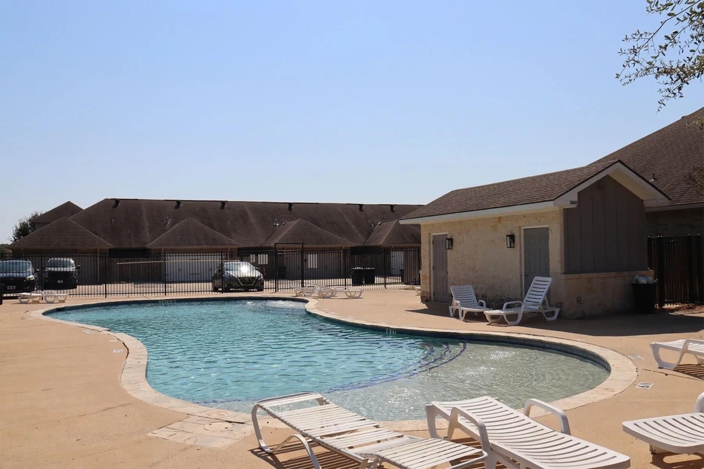 3617 Kenyon Drive - Photo 11