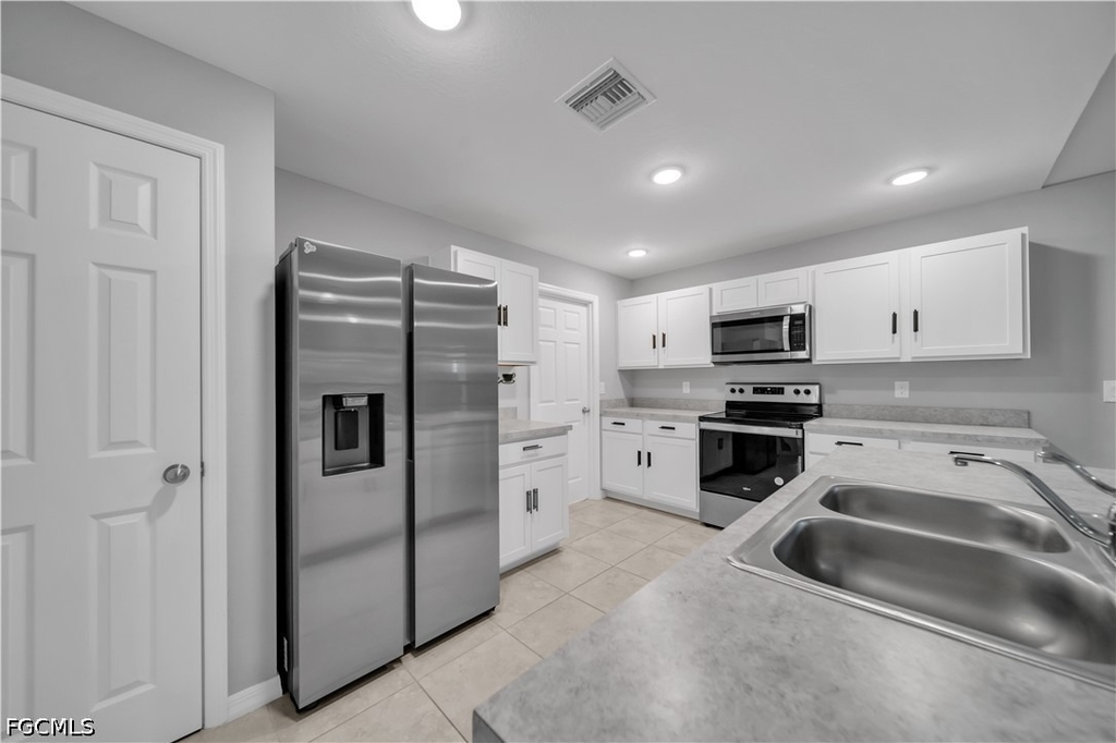 2617 53rd Street W - Photo 5