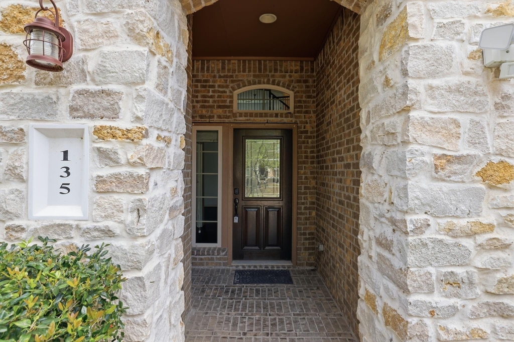 135 Deerfield Meadow Drive - Photo 3