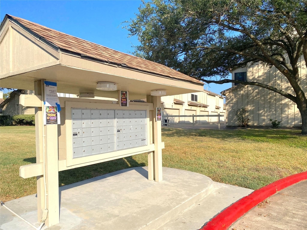 3166 Windchase Boulevard - Photo 19