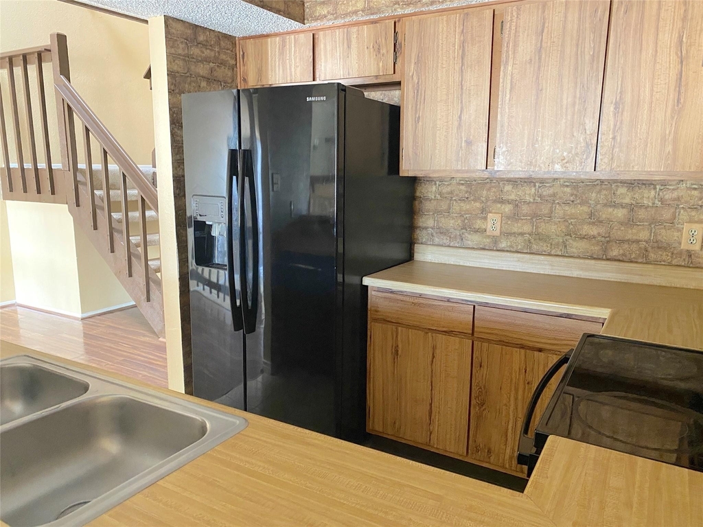 3166 Windchase Boulevard - Photo 9