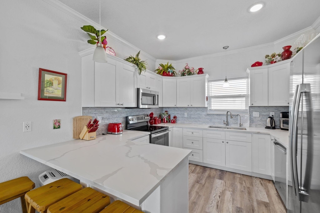 139 W Palm Street - Photo 11