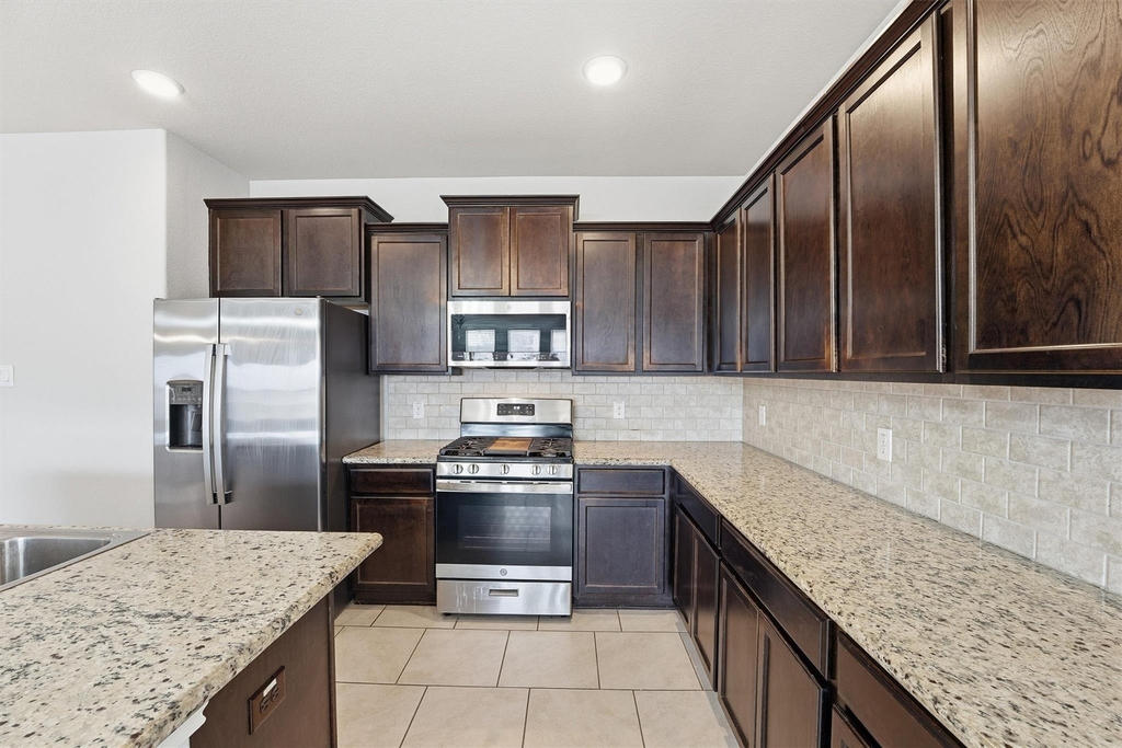 719 Longstreet Drive - Photo 27