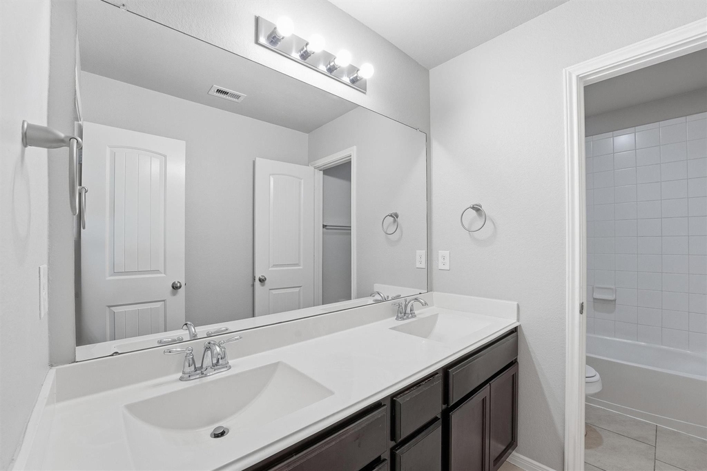 719 Longstreet Drive - Photo 13