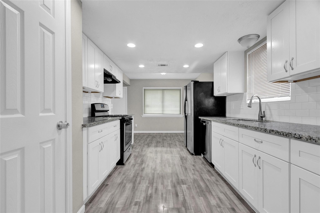 2055 Little Cedar Drive - Photo 11