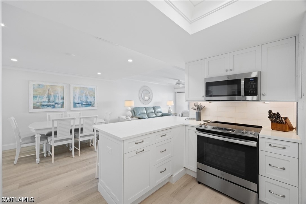 3443 Gulf Shore Boulevard N - Photo 8