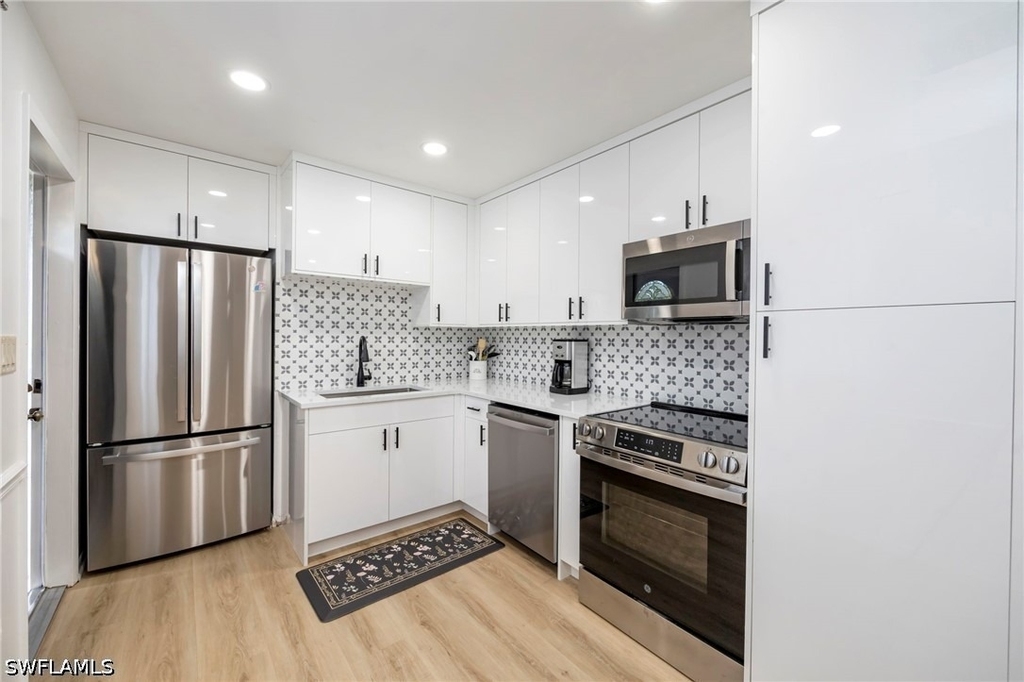2261 11th Street N - Photo 6