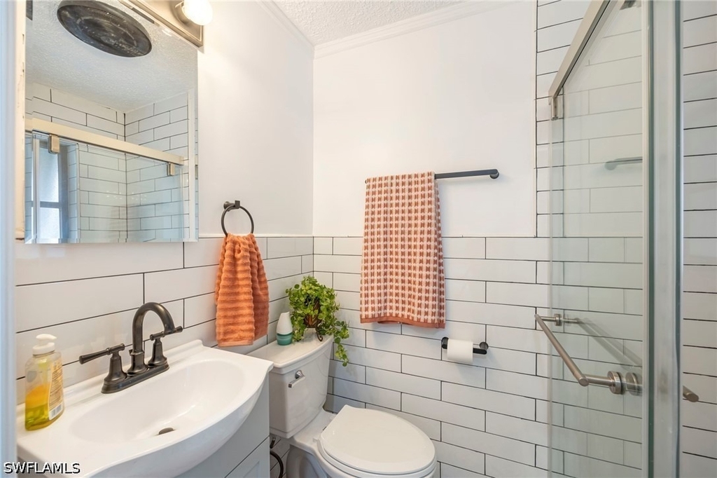 2261 11th Street N - Photo 14