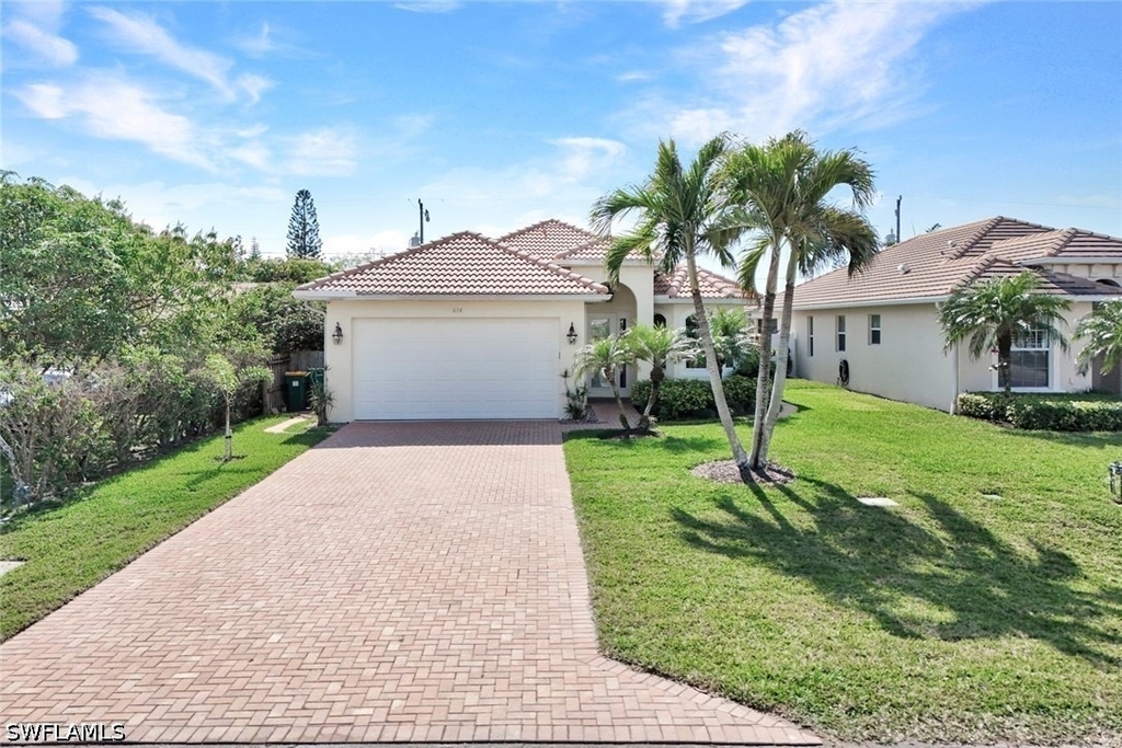 684 98th Avenue N - Photo 3