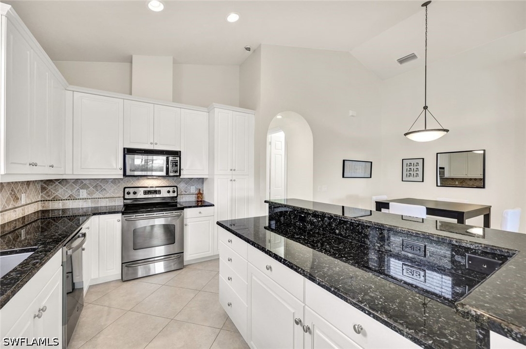 684 98th Avenue N - Photo 11