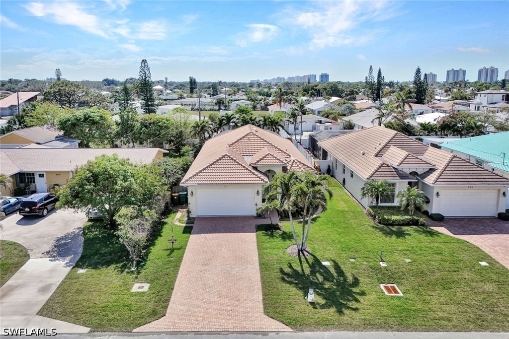 684 98th Avenue N - Photo 2