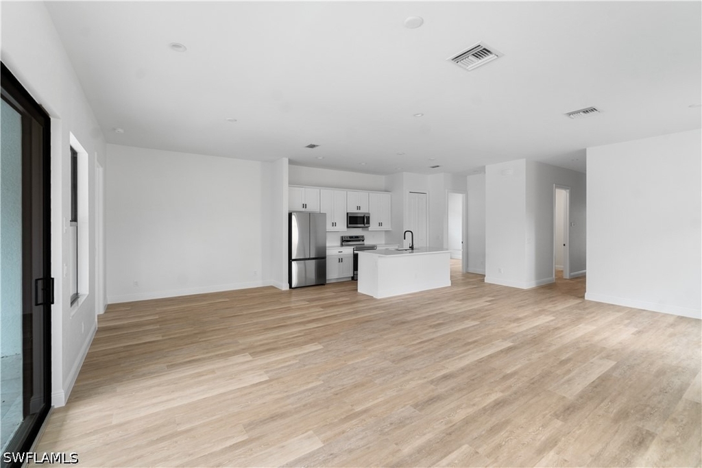 837 91st Avenue N - Photo 18
