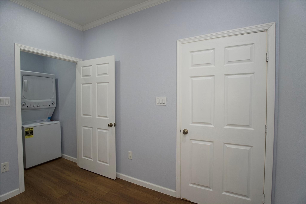 3710 Yellowstone Boulevard - Photo 11