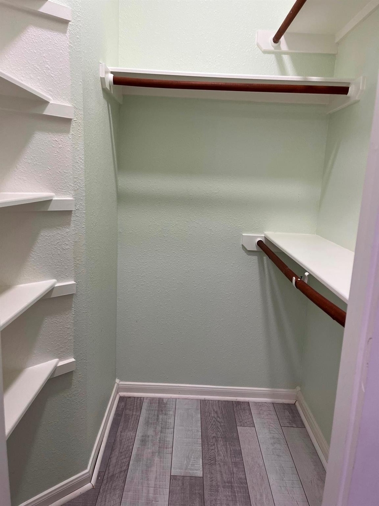 21806 Silverpeak Court - Photo 18