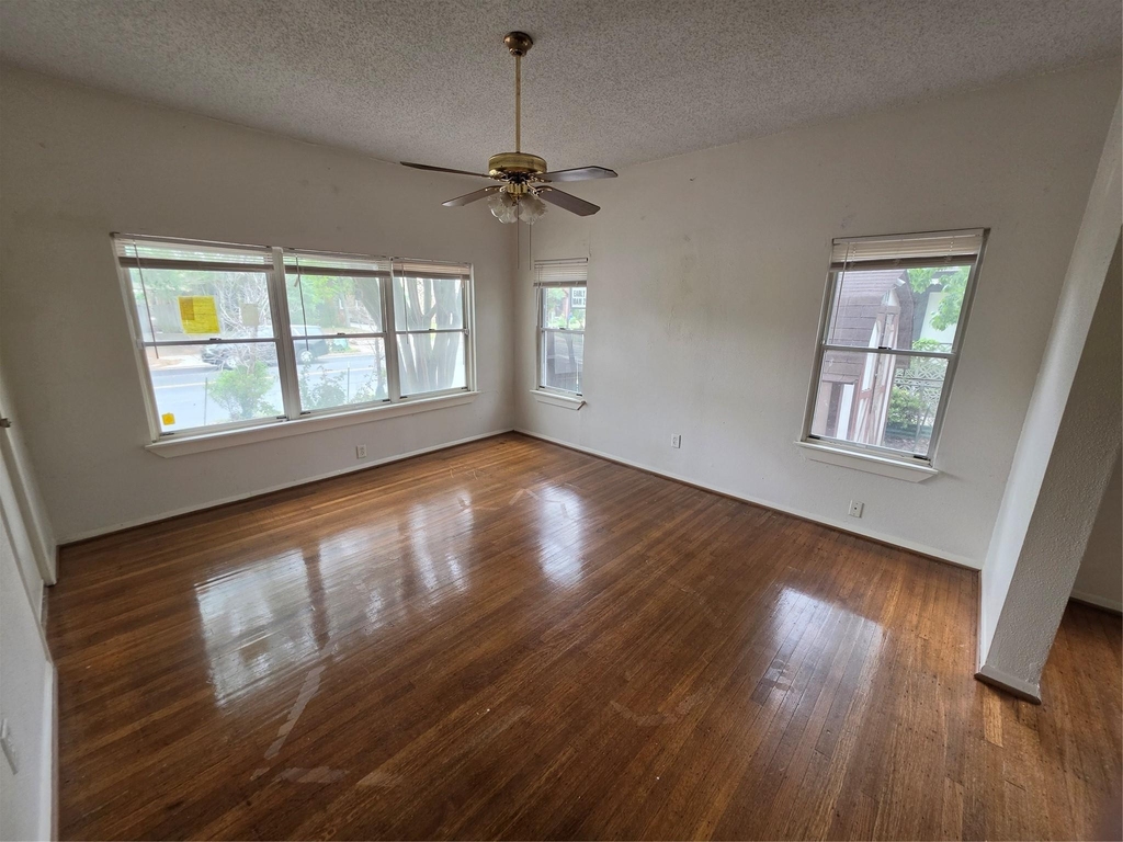 1226 W Gray Street - Photo 5