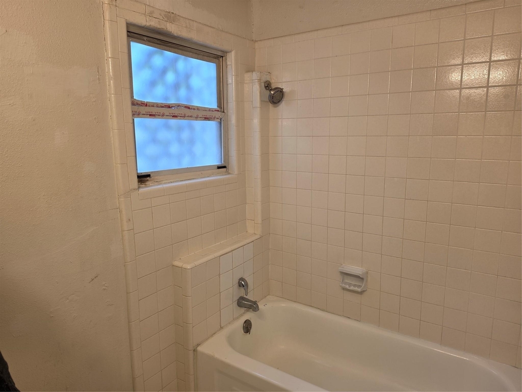 1226 W Gray Street - Photo 12