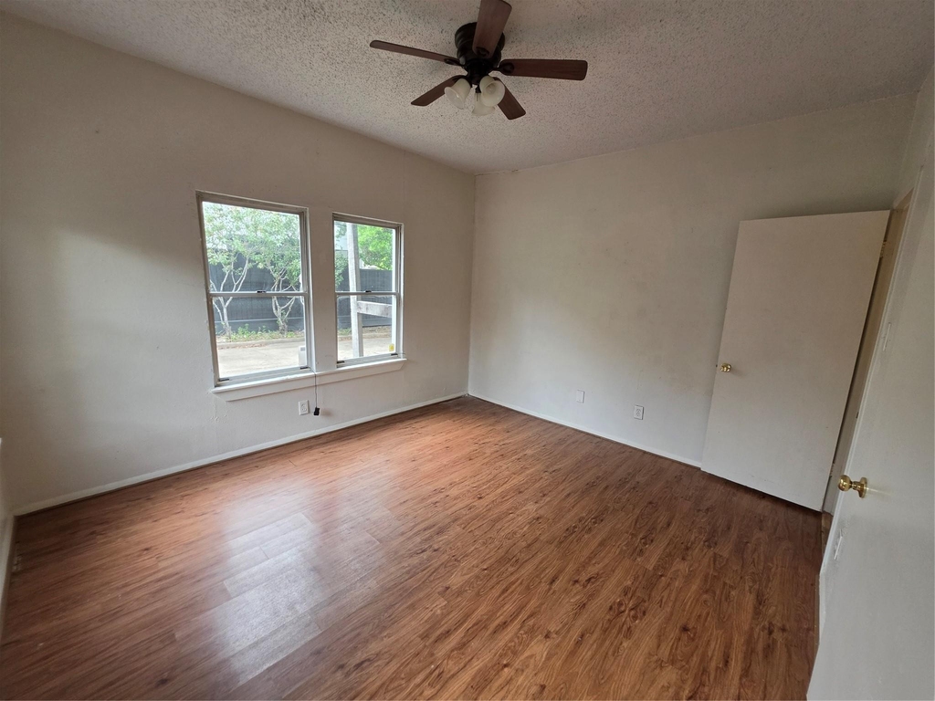 1226 W Gray Street - Photo 9
