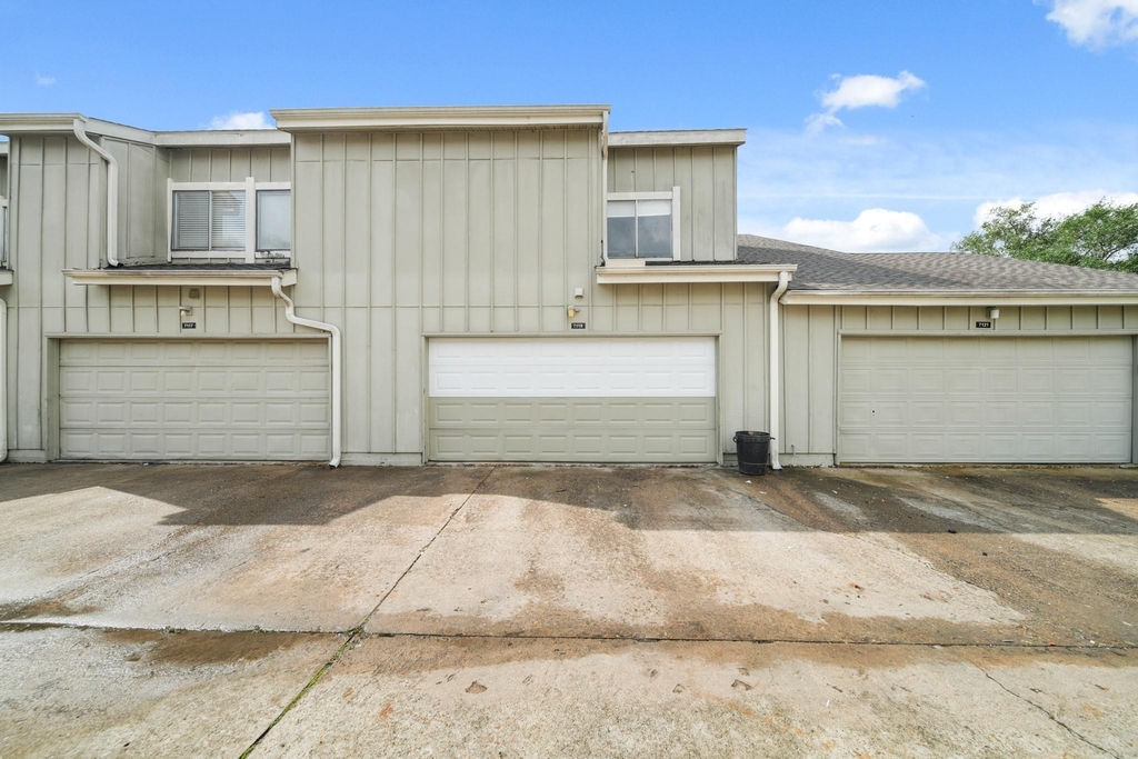 7119 Brendam Lane - Photo 9