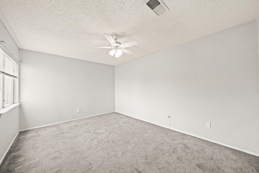 7119 Brendam Lane - Photo 2