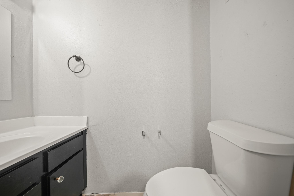 7119 Brendam Lane - Photo 6