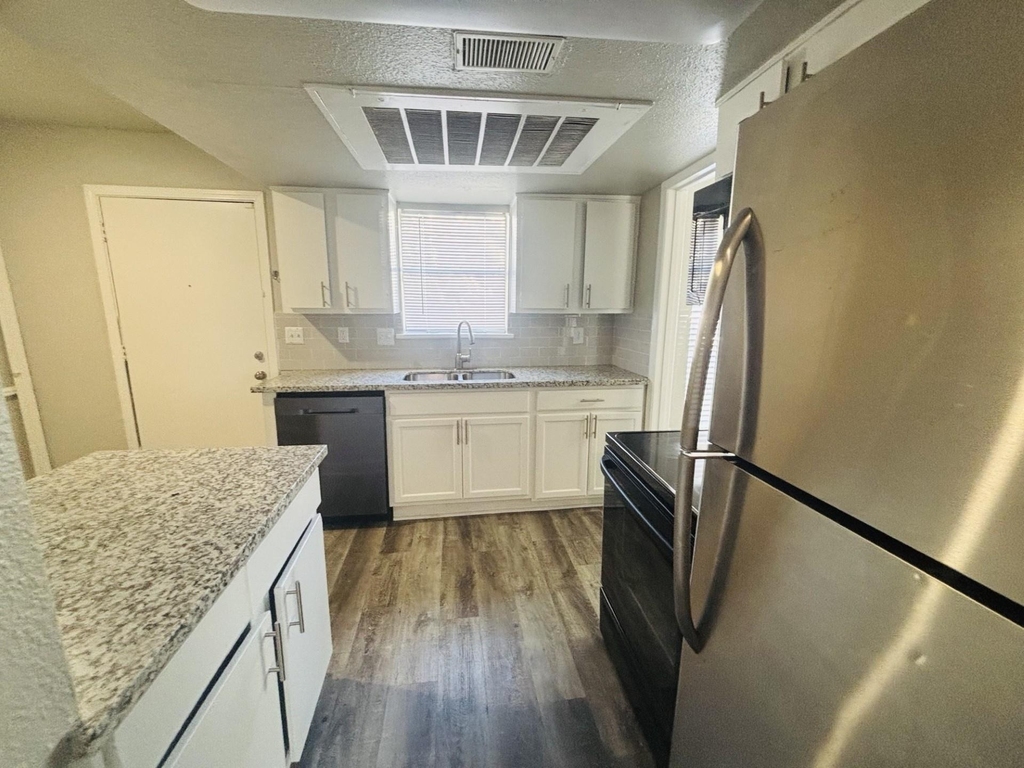 6200 W Tidwell Road - Photo 1