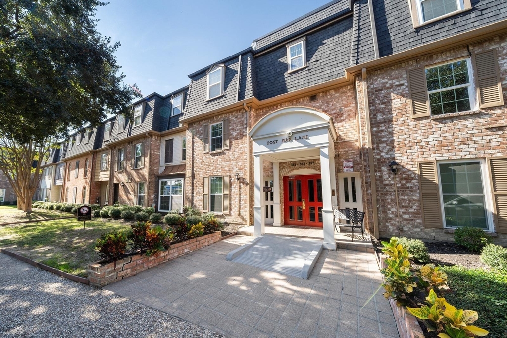 353 N Post Oak Lane - Photo 1